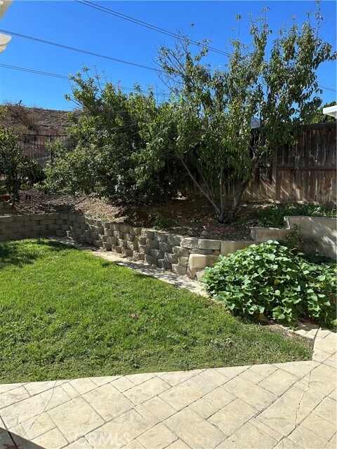 Building Photo - 8941 Carnation Dr
