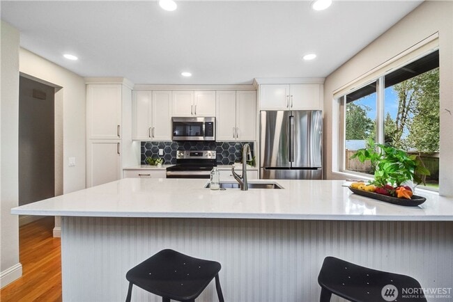 Building Photo - 3bd/1.75ba Kirkland Home