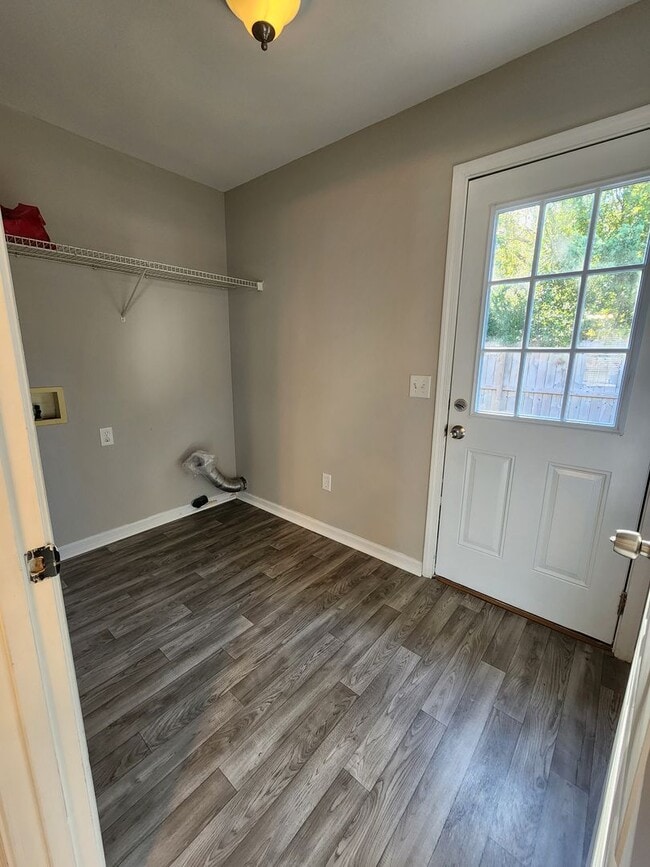 Building Photo - 1073 Cassidy Ln