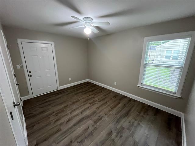 Building Photo - 860 Mimosa Dr