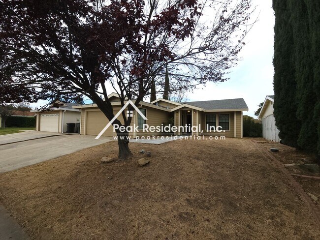 Building Photo - 4537 Fox Valley Cir