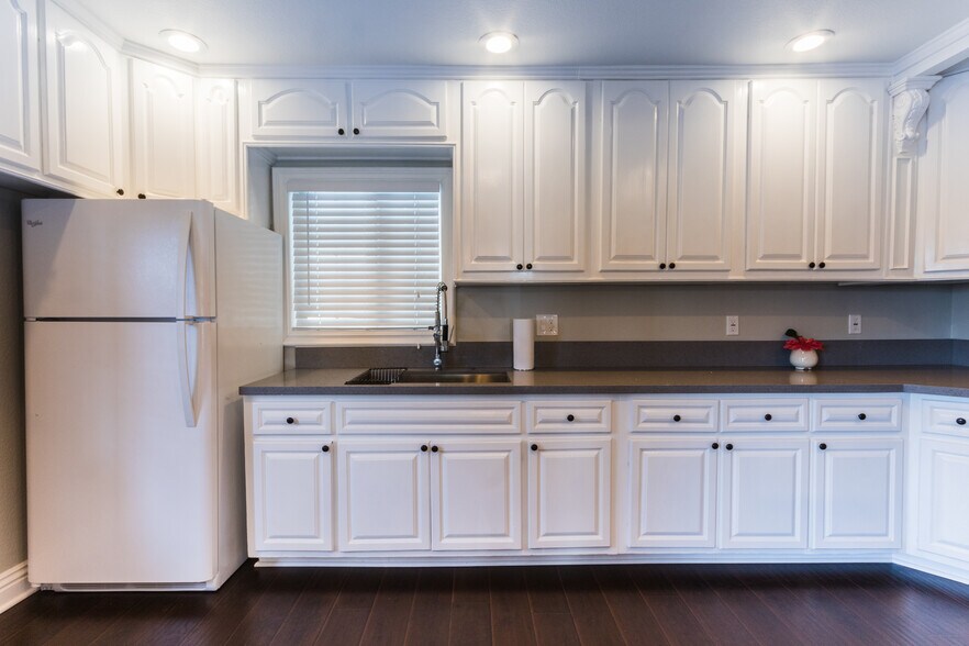 Building Photo - 5357 Virginia Ave