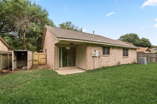 Building Photo - 16614 Red Gully Dr