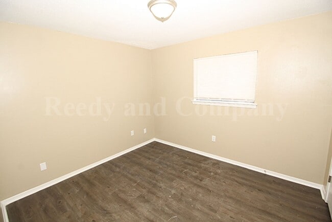 Building Photo - 1841 S Perkins Rd