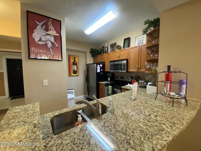 Building Photo - 10435 Mid Town Pkwy