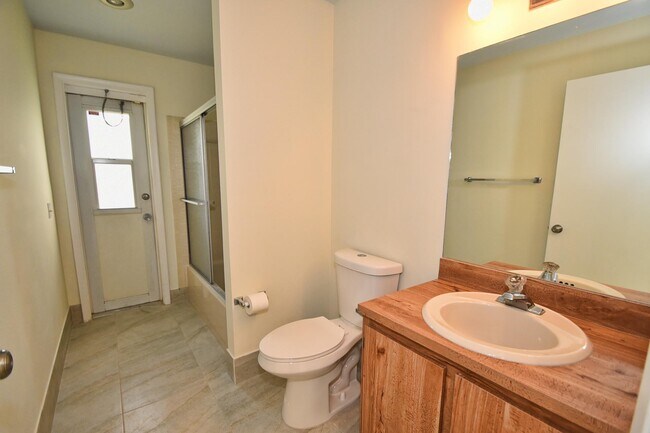 Building Photo - 21518 Summertrace Cir