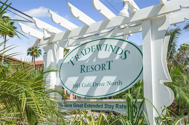 Building Photo - 1603 Gulf Dr N