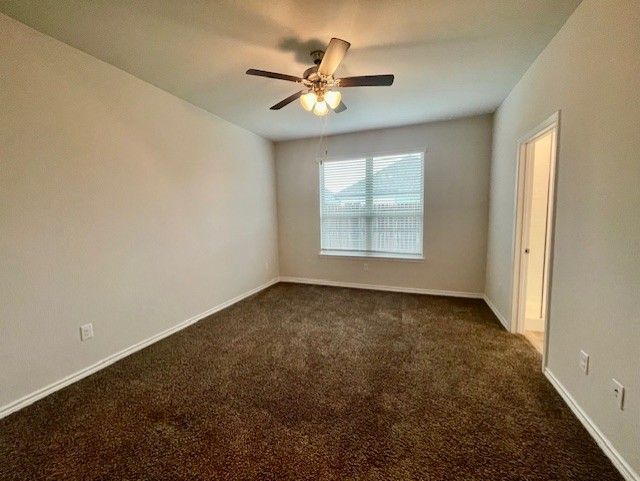 Building Photo - 803 Mineral Wells Ln