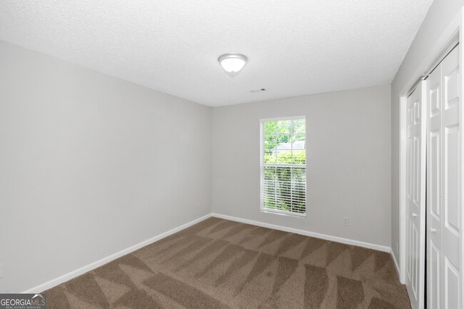 Building Photo - 1409 Randolph Ct