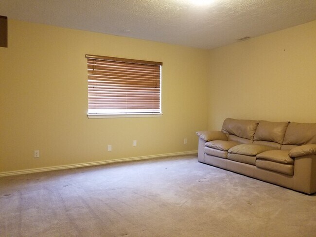 Building Photo - 1497 Palmer Park Ln