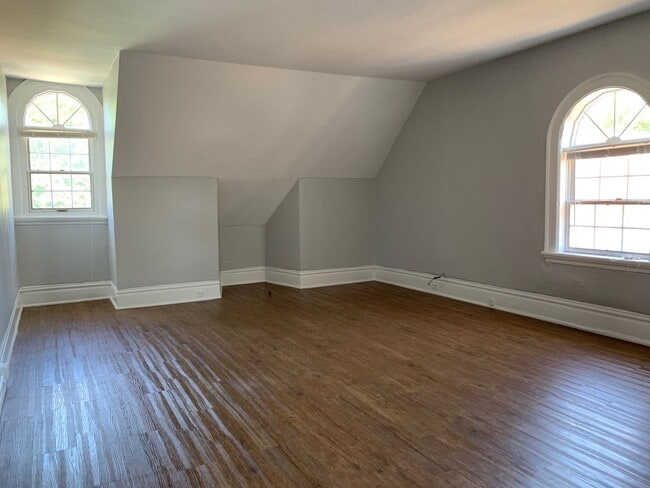 Building Photo - 1724 Wightman St