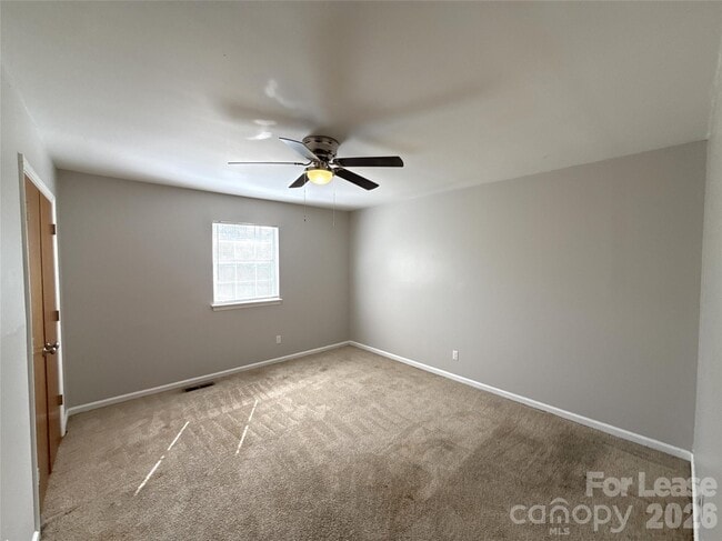 Building Photo - 409 Hawley Ave