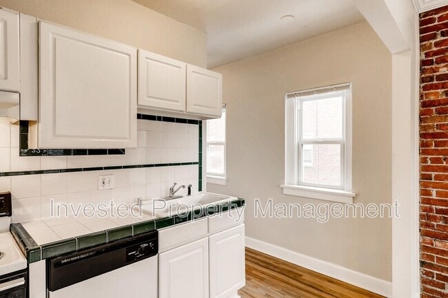 Building Photo - 1341 N Washington St