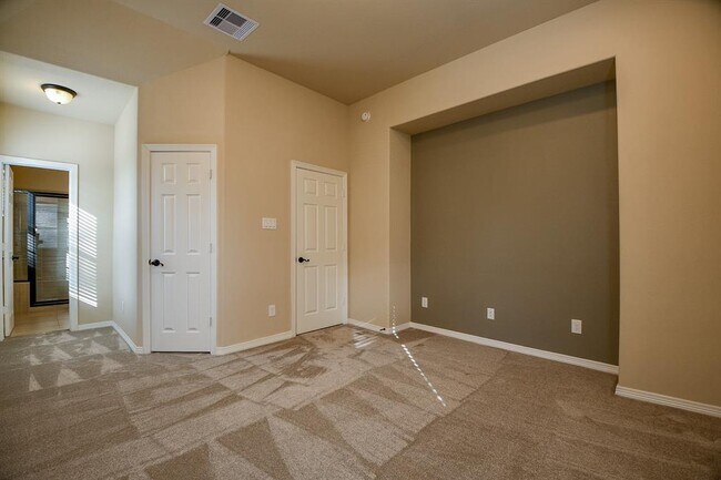 Building Photo - 5551 Mangrove Creek Ln