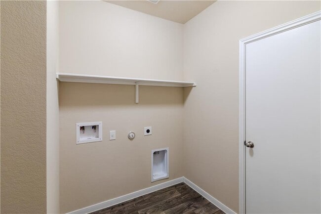 Building Photo - 15117 Bullbrier Rd