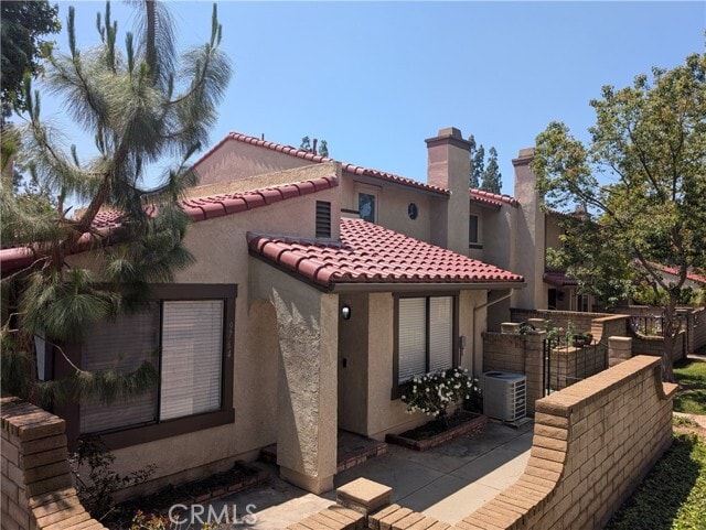 Building Photo - 9764 Louise Way