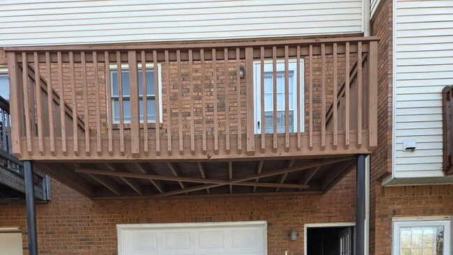 Building Photo - 905 Park Pl NE