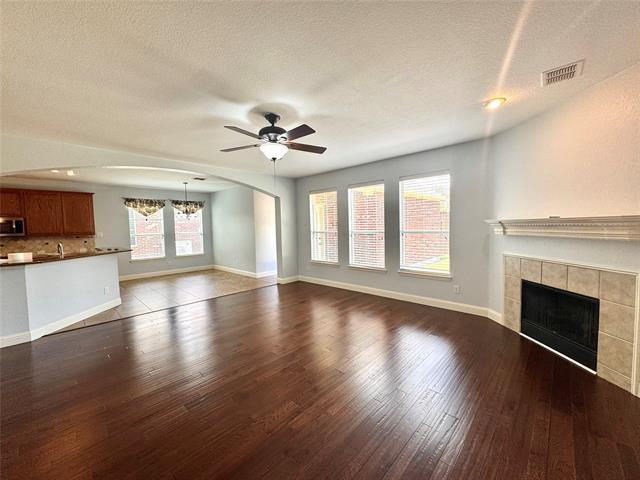 Building Photo - 1631 Clarke Springs Dr
