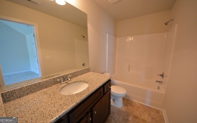 Building Photo - 1597 Iris Walk