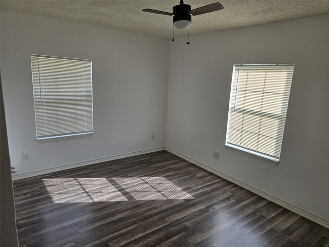 Building Photo - 3619 Washington St