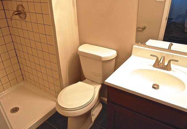 Building Photo - Beautifully Renovated Apartment | The Arabell