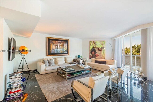 Building Photo - 20191 E Country Club Dr