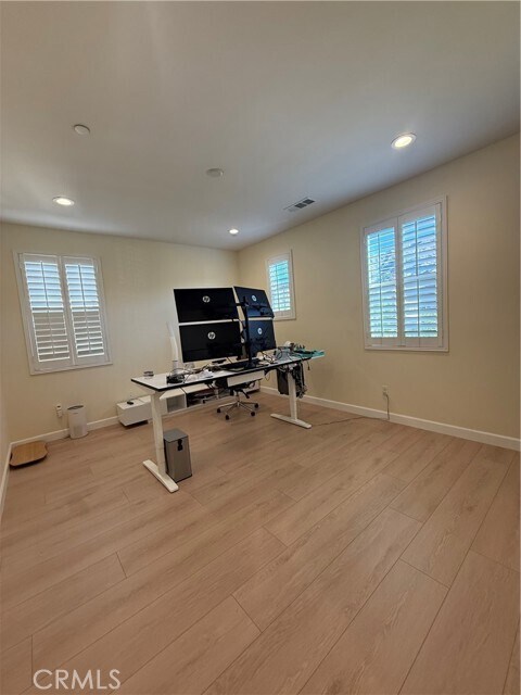 Building Photo - 652 Desert Willow Rd