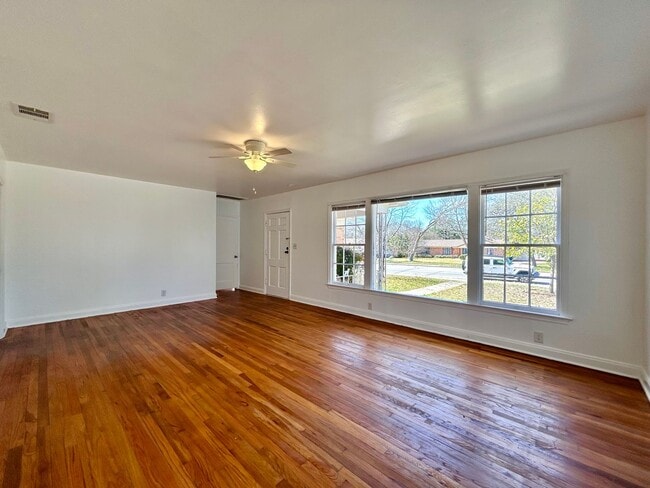 Building Photo - 5207 Shoal Creek Blvd