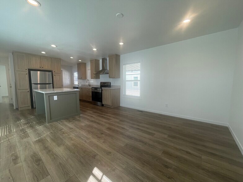 Building Photo - 2627 S Lamb Blvd