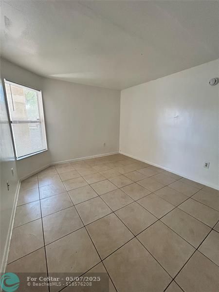 Building Photo - 2205 SW 80th Terrace