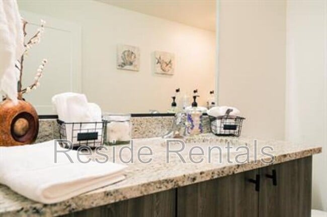 Building Photo - 254 Spring Creek Pky