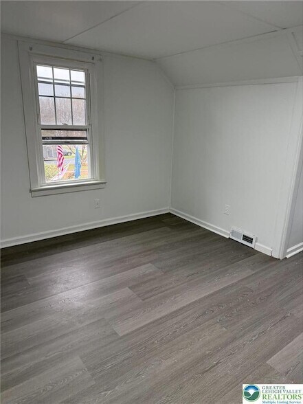 Building Photo - 1117 Whitney Ave