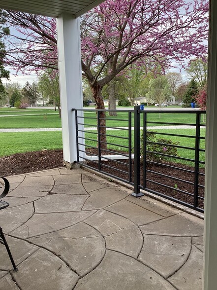 Building Photo - 6204 W Kimberly Rd