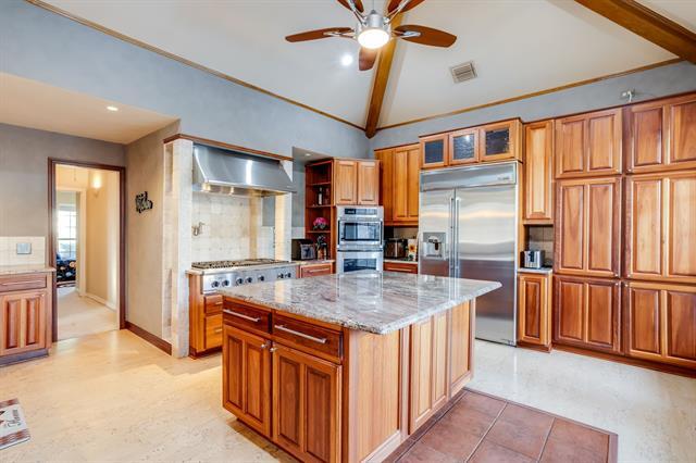 Building Photo - 9812 Canyon Crest Cir