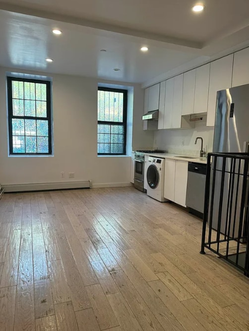 Building Photo - 63 E 127th St