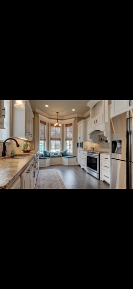 Building Photo - 505 N Montauban Dr