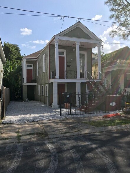 Primary Photo - 4618 Clara St
