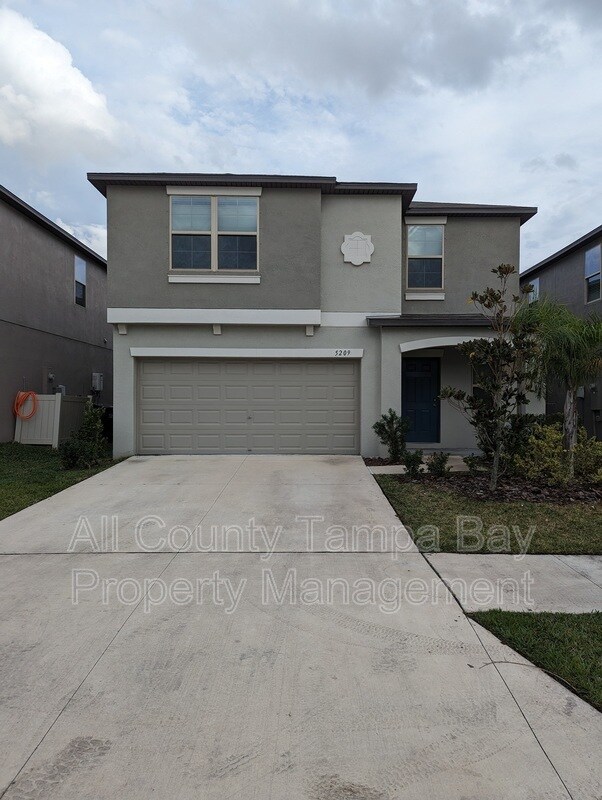 Primary Photo - 5209 Dandelion St