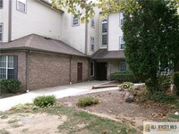 Building Photo - 4261 Bayberry Ct