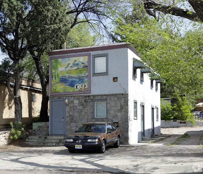 Primary Photo - 3162 W Colorado Ave