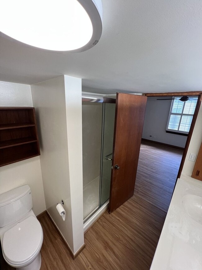 Building Photo - 1521 Punahou St