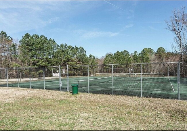 Building Photo - Beautiful two story home in the Ashbrook Community!