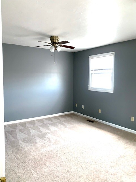 626 Eichelberger - Master Bedroom - 626 Eichelberger St