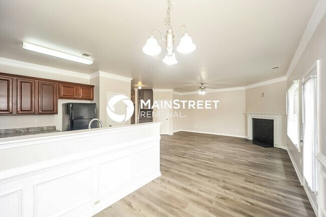 Building Photo - 4 Bedroom Pet-Friendly Home in Fairburn, G...