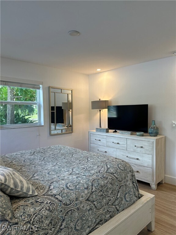 Building Photo - 780 10th Ave S