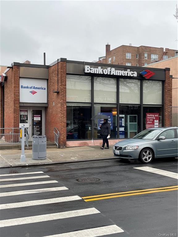 Building Photo - 3030 Johnson Ave