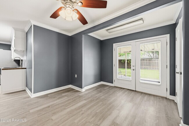 Building Photo - 106 Seattle St