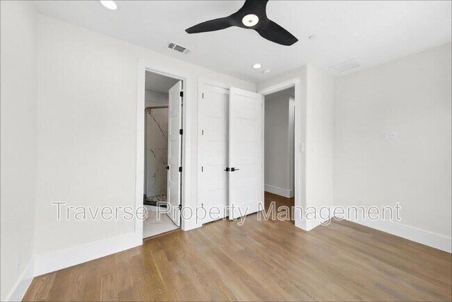 Building Photo - 408 Rayner Ave