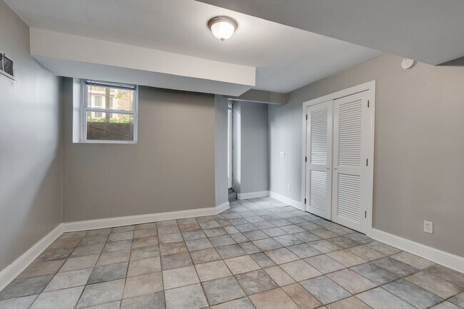 Building Photo - Historic Charm Meets Modern Living in the Heart of Lowry Hill
