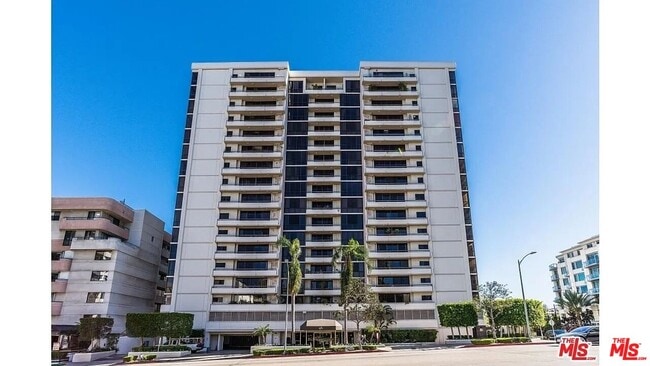 Building Photo - 10660 Wilshire Blvd